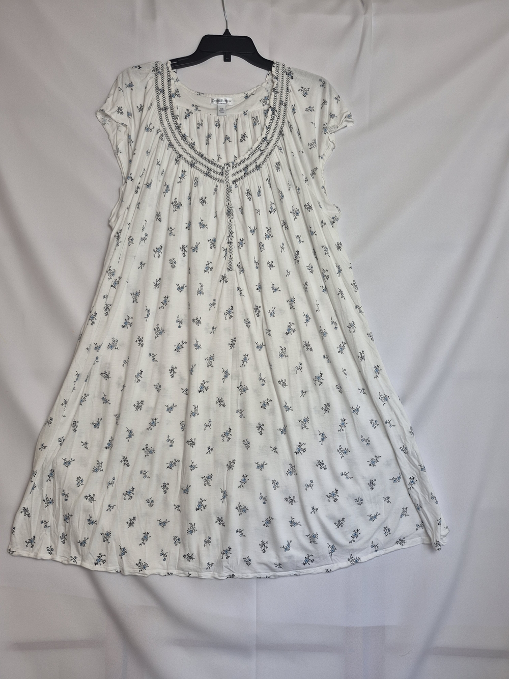 croft & barrow White Floral Nightgown with Blue Print - Picture 2 of 7